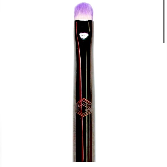 4 Essential Eyeshadow Brush Set by GAME BEAUTY - Picture 5 of 5